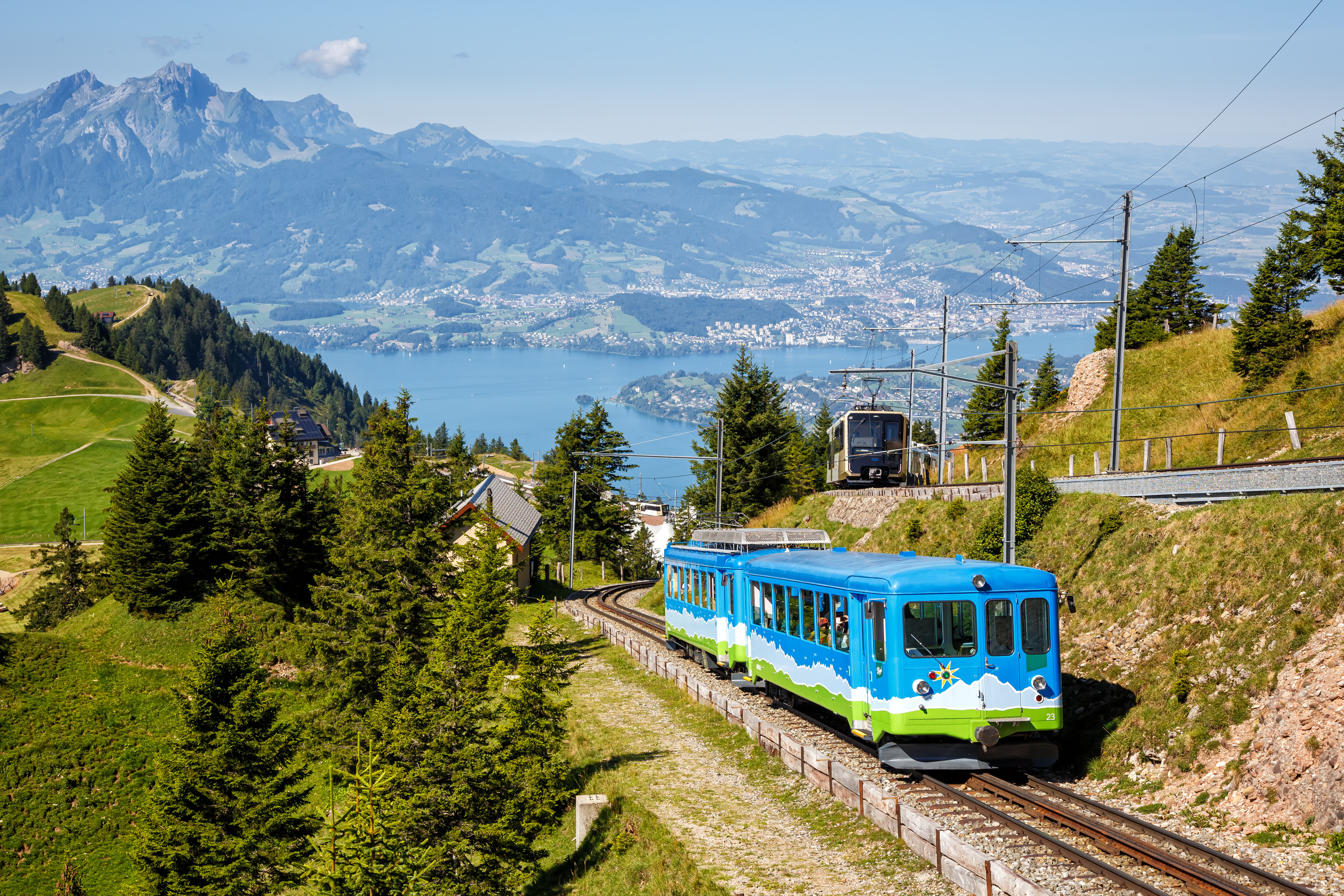 Berget Rigi med bt och kuggsngsbana